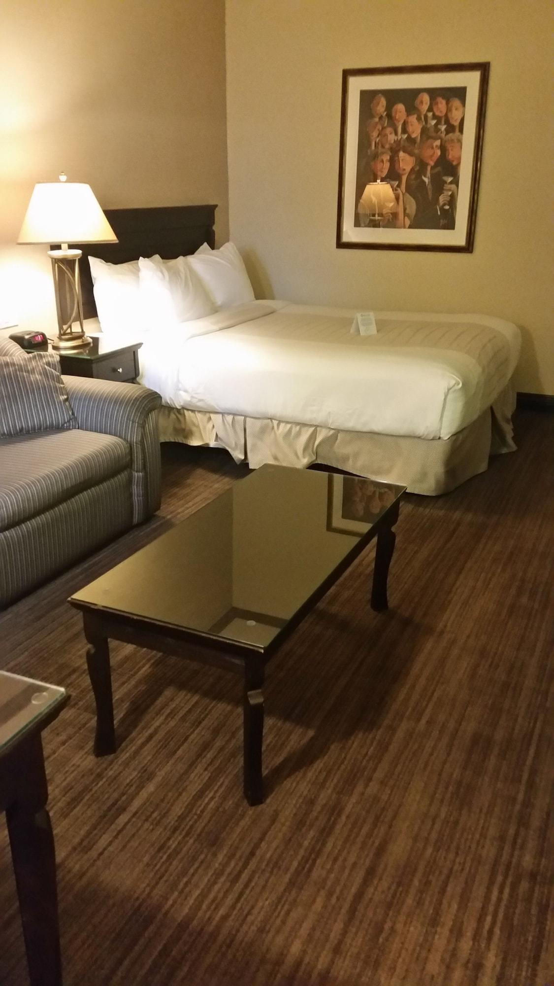 Chicoutimi Hotel Le Montagnais מראה חיצוני תמונה